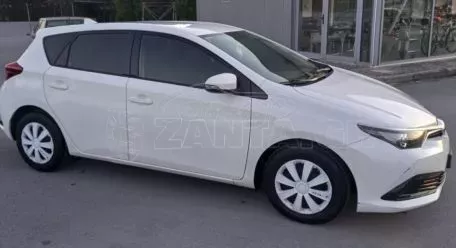 Toyota Auris 2018 1.4.-4D Commfort 