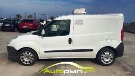 Fiat Doblo ! Ψυγειο -5 πρίζα  ! 2010 