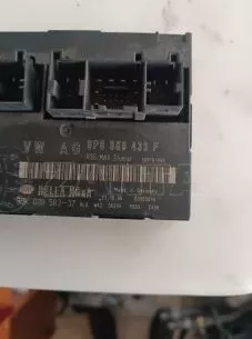 ΠΛΑΚΕΤΑ ΓΙΑ AUDI A3 '03-'08 ΚΩΔΙΚΟΣ 8P0959433F 