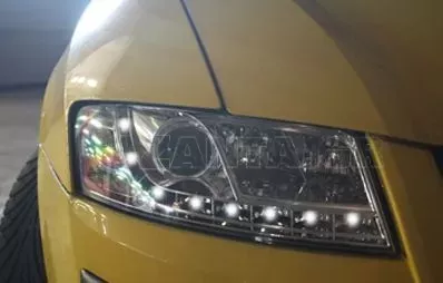 Φανάρια εμπρός led για Fiat Stilo 3 πορτο (2001-2008) - μαυρα , με λάμπες (Η1) - σετ 2τμχ. 