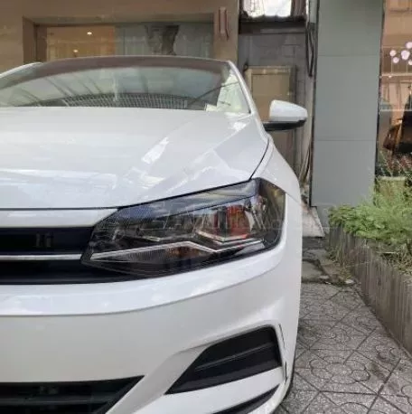 Φρυδάκια φαναριών για Volkswagen Polo (2019+) - μαύρα γυαλιστερά 