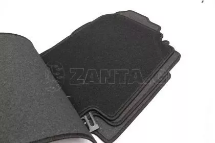 Πατάκια μοκέτα για VW Caddy (2004-2015) με συρόμενη πίσω πόρτα δεξιά - 4τμχ. 