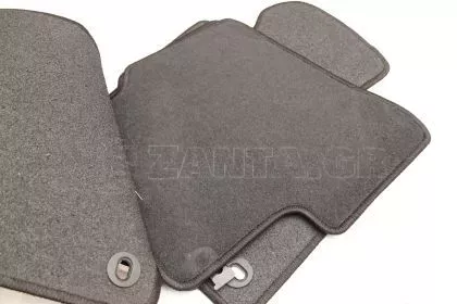 Πατάκια μοκέτα για VW Passat B6 / B7 (2005-2014) με οβάλ κουμπώματα - 4τμχ. 