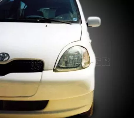 Φρυδάκια φαναριών για  Toyota Yaris (1999-2005)  - μαύρα 