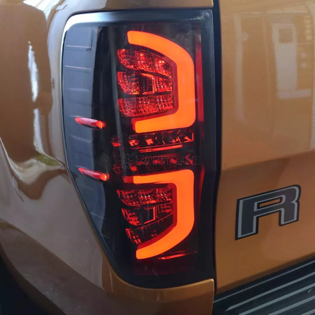 ΟΠΙΣΘΙΑ ΦΑΝΑΡΙΑ DYNAMIC LED DYNLED 850 FORD RANGER T6 2012+, T7 2017+ & T8 2020+