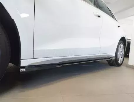 Επιπρόσθετα Μαρσπιέ Audi S3 / A3 S-Line 8Y 