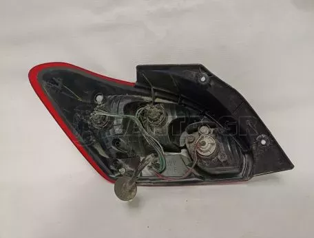 Φανάρι πίσω δεξί από MITSUBISHI SPACE STAR - 8330A780 