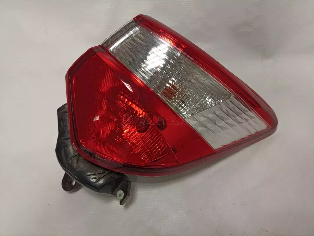 Φανάρι πίσω δεξί Toyota Yaris 2019 - 0D2030D205
