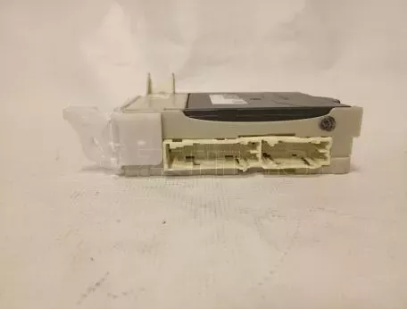 Μονάδα Ελέγχου - Ασφαλειοθήκη Toyota Yaris - MB238100-8010 
