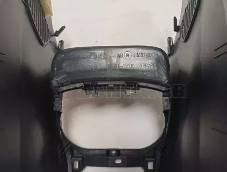 Κονσόλα κεντρική από Toyota Aygo - 58801-0H030 