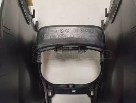 Κονσόλα κεντρική από Toyota Aygo - 58801-0H030 