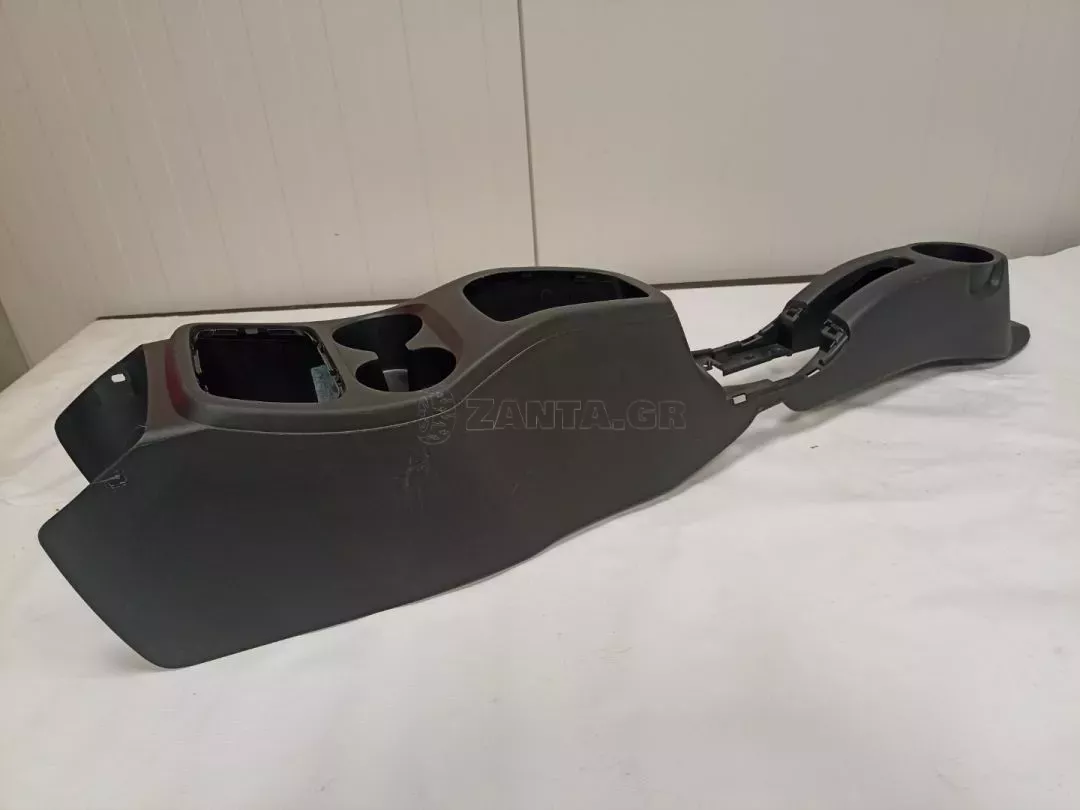 Κονσόλα κεντρική από Mitsubishi Space Star - 8011A982XA