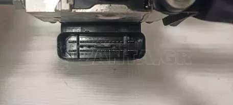 Σεβρό φρένων με αντλία και εγκέφαλο από Toyota Yaris - 47200-0DA30-A 