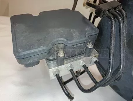 Σετ εγκεφάλου και αντλία ABS από Toyota Aygo - 0265258008 