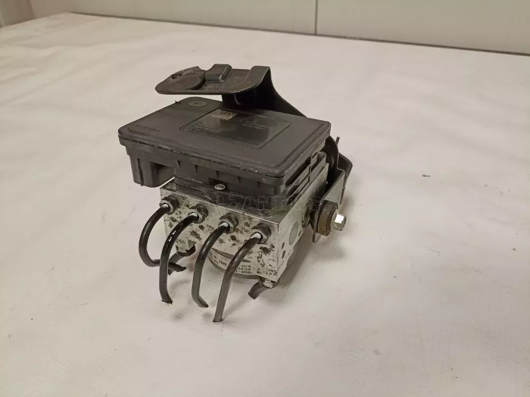Σετ εγκεφάλου και αντλία ABS από Hyundai i10 - 58900-B9800