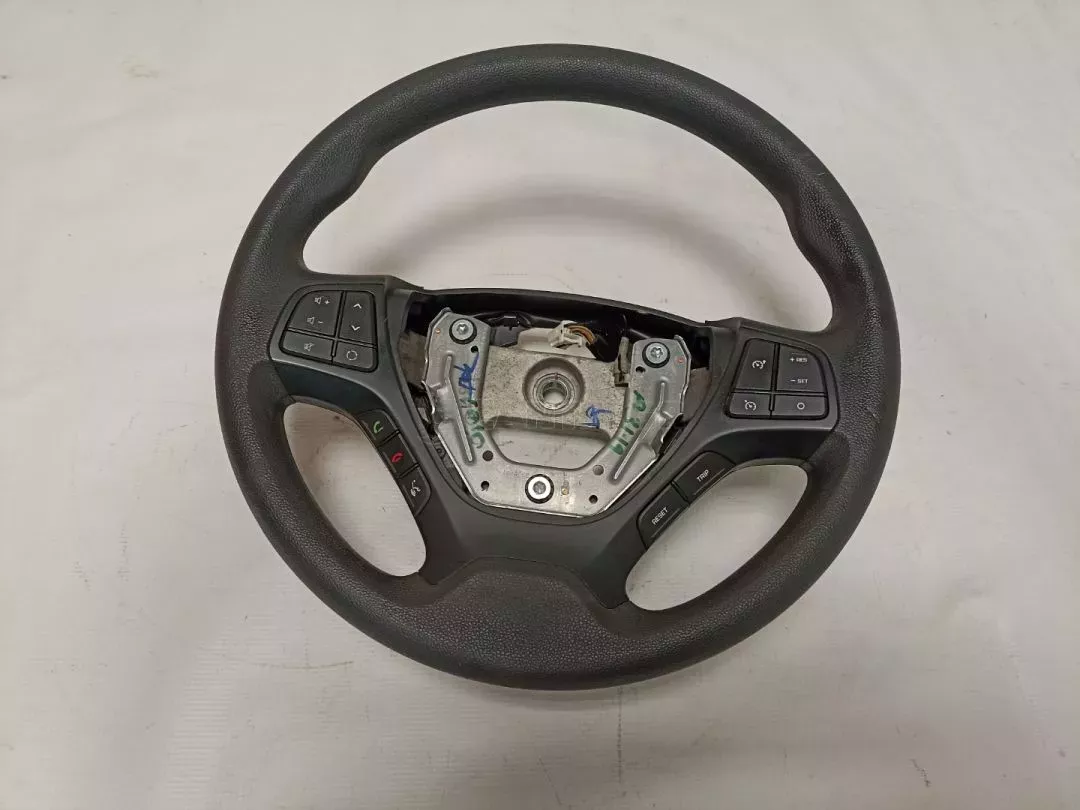 Πολυλειτουργικό Δερμάτινο Τιμόνι από Hyundai i10 - 56110-B9040