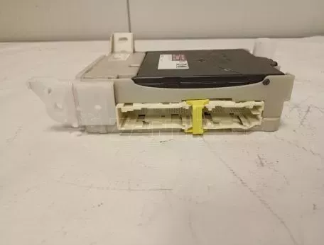 Μονάδα Ελέγχου - Ασφαλειοθήκη Toyota Yaris - 89221-0D870 