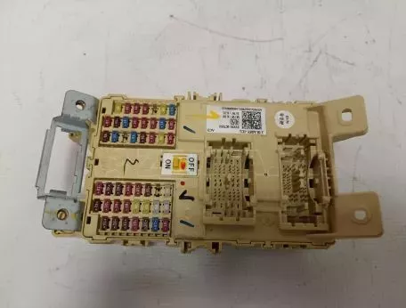 Ασφαλειοθήκη από Hyundai i10 - 91950-K7050 