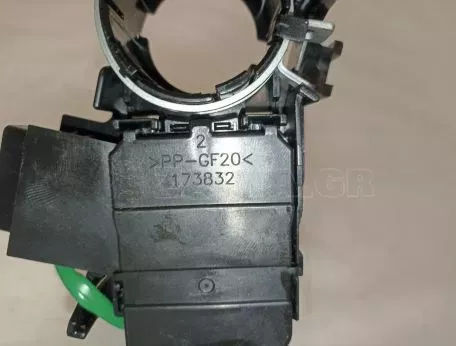 Φλασιέρα τιμονιού από Toyota Yaris - 173832 17F144 