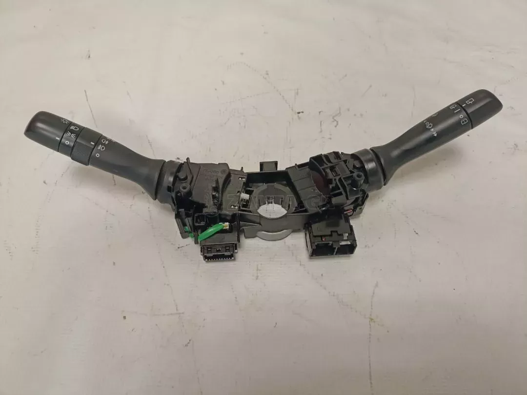 Φλασιέρα τιμονιού από Toyota Aygo - 17F1443 17J085