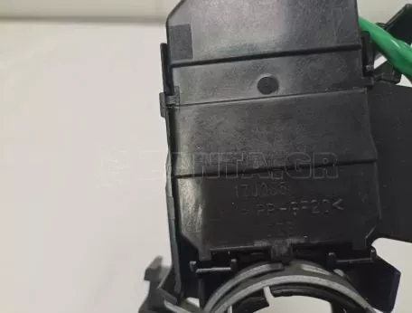 Φλασιέρα τιμονιού από Toyota Aygo - 17F1443 17J085 
