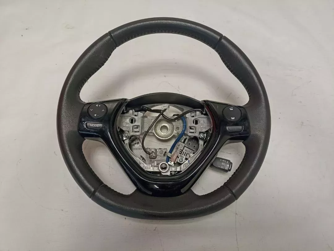 Πολυλειτουργικό Δερμάτινο Τιμόνι από Toyota Aygo - 45100-0H060