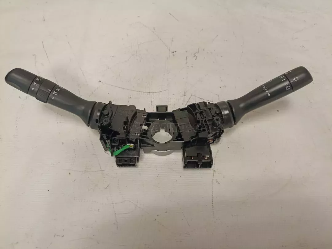 Φλασιέρα τιμονιού από Toyota Aygo - 17F144 17J085