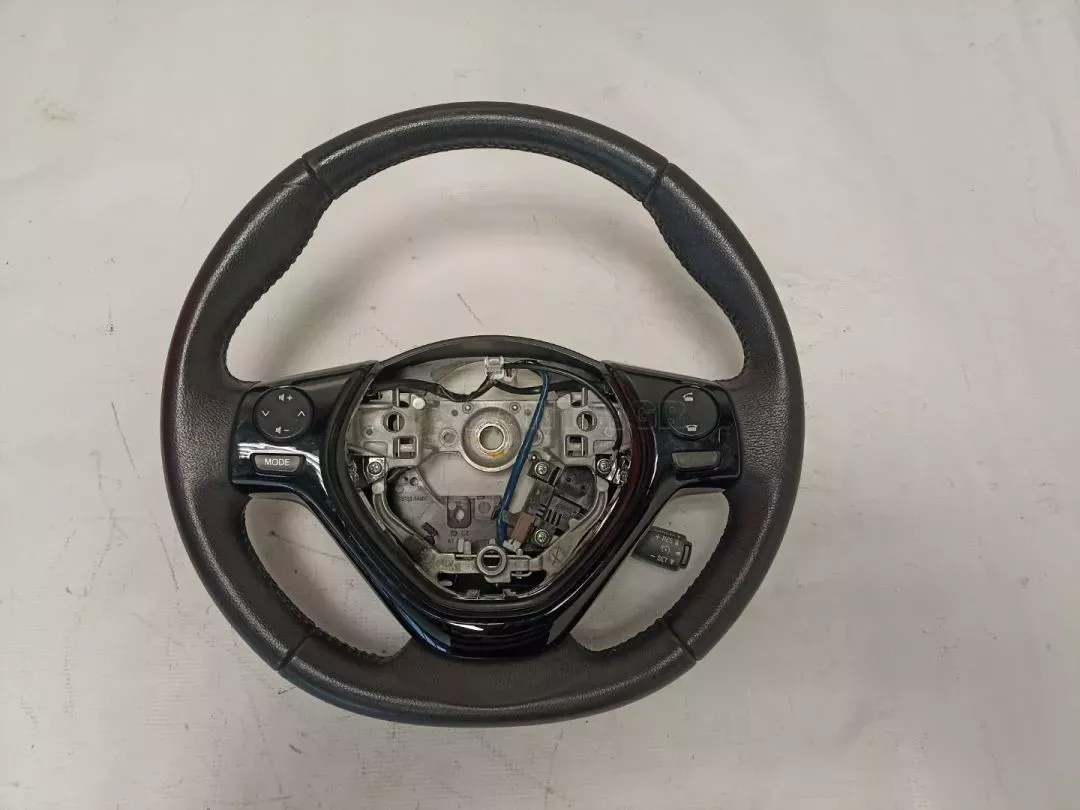 Πολυλειτουργικό Δερμάτινο Τιμόνι από Toyota Aygo - 45100-0H060