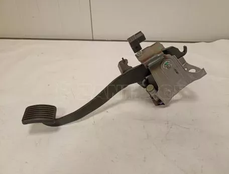 Πεντάλ συμπλέκτη από Hyundai i10 - 32802-B9000 