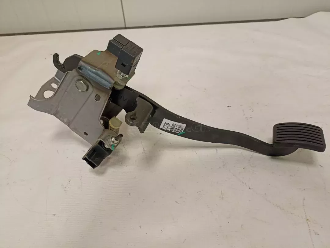 Πεντάλ συμπλέκτη από Hyundai i10 - 32802-B9000