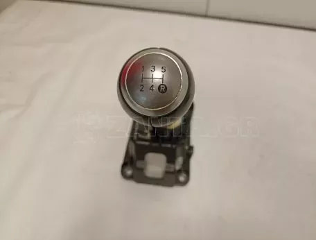Λεβιές Ταχυτήτων από Toyota Aygo - 335300H030 112104017 