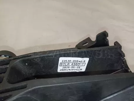 Λεβιές Ταχυτήτων από Toyota Yaris - 33530-0D040 
