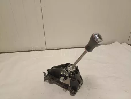 Λεβιές Ταχυτήτων από Toyota Yaris - 33530-0D040 