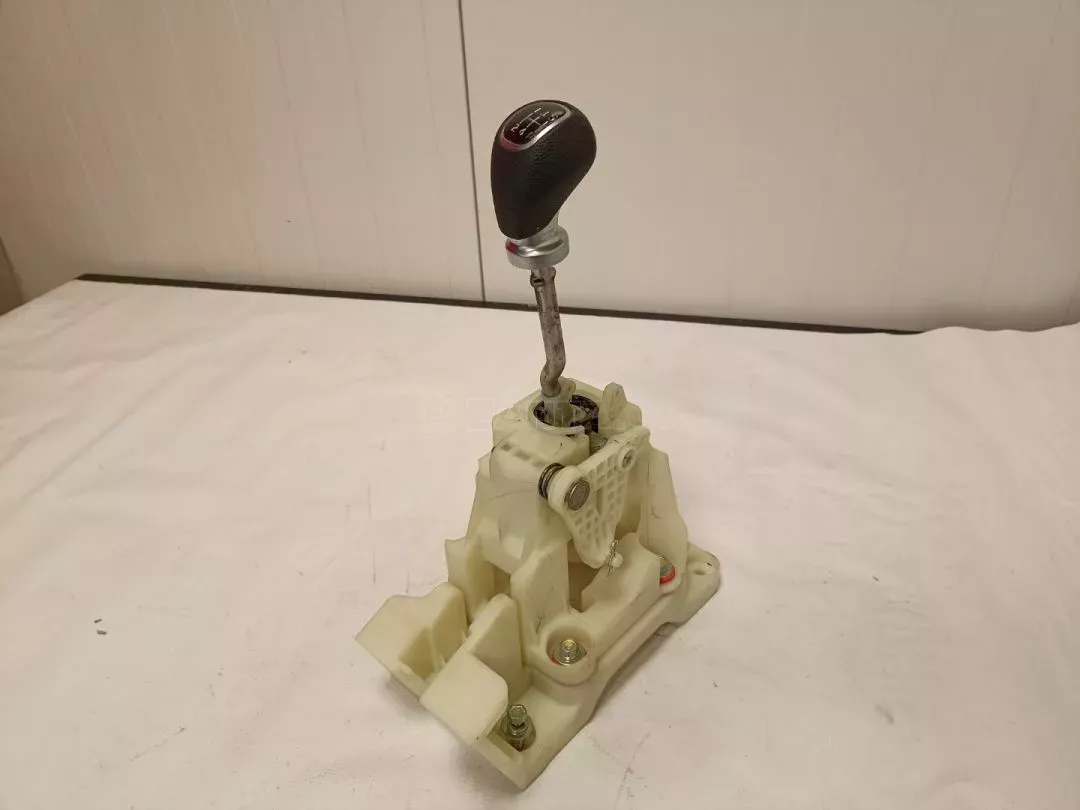 Λεβιές Ταχυτήτων από Hyundai i10 - 43700-XXXXX