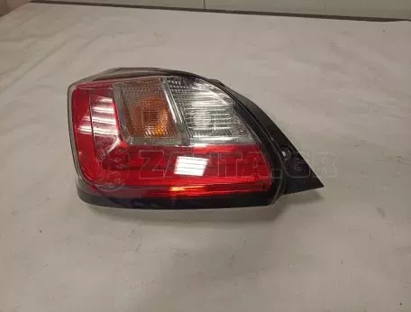 Πίσω φως αριστερό από Mitsubishi Space Star - 8330B245 ADU022-0000 