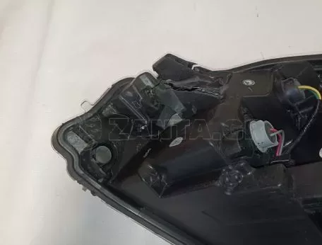 Φανάρι εμπρός δεξί από Toyota Yaris με γρατζουνιές - 6607380 