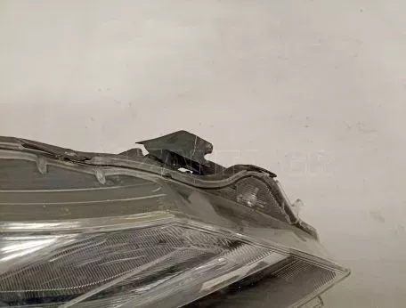 Φανάρι εμπρός δεξί από Toyota Yaris με γρατζουνιές - 6607380 