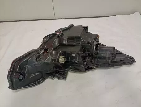 Φανάρι εμπρός αριστερό Toyota Aygo - 827105132 