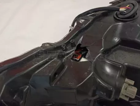 Φανάρι εμπρός αριστερό Toyota Aygo - 827105132 