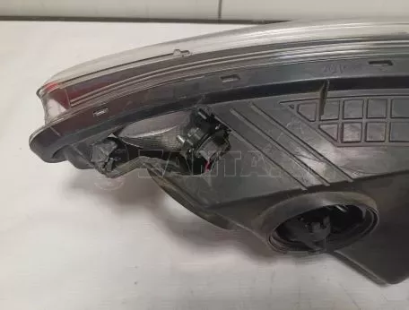 Φανάρι εμπρός δεξί από Hyundai i10 με ζημιά - 92102-B9000 
