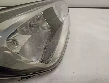 Φανάρι εμπρός δεξί από Hyundai i10 με ζημιά - 92102-B9000 
