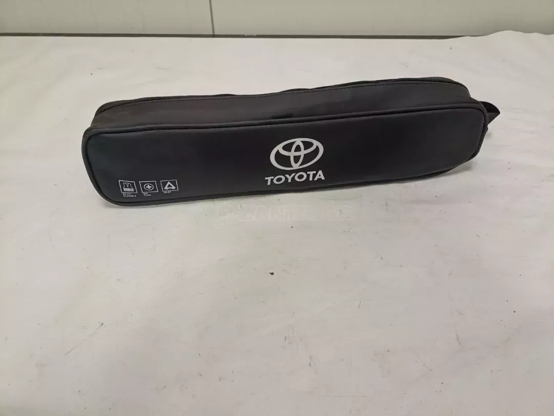 Κιτ πρώτων βοηθειών έκτακτης ανάγκης απο Toyota - PW022-00029