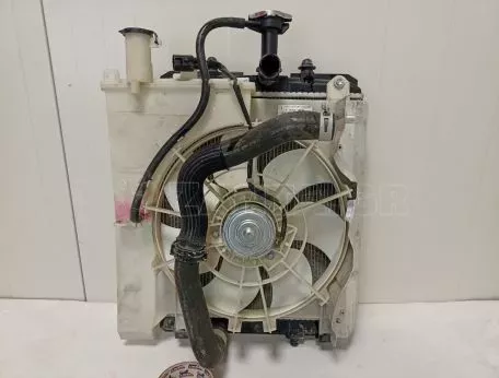 Ψυγείο με βεντιλατέρ από Toyota AYGO - CZ422175-3582 