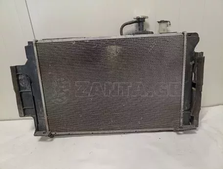 Σετ Ψυγείο νερού με Βεντιλατέρ από Toyota Yaris - 422134-8630 