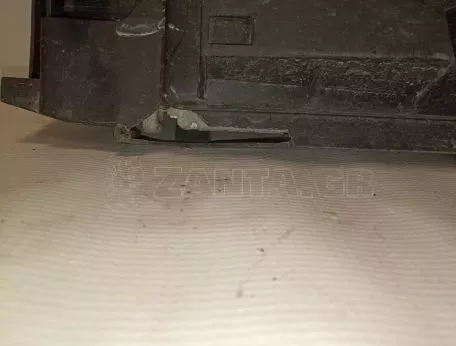 Σετ Ψυγείο νερού με Βεντιλατέρ από Toyota Yaris - 422134-8630 