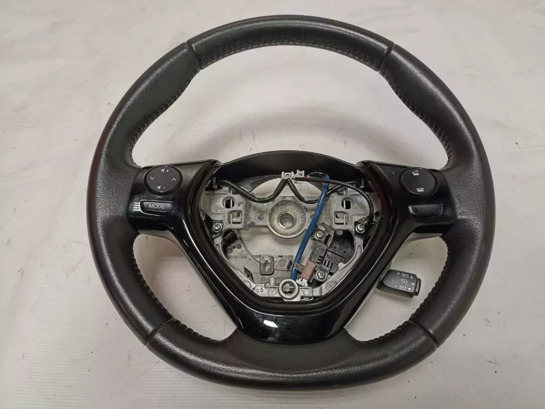 Πολυλειτουργικό Δερμάτινο Τιμόνι από Toyota Aygo - 45100-0H060