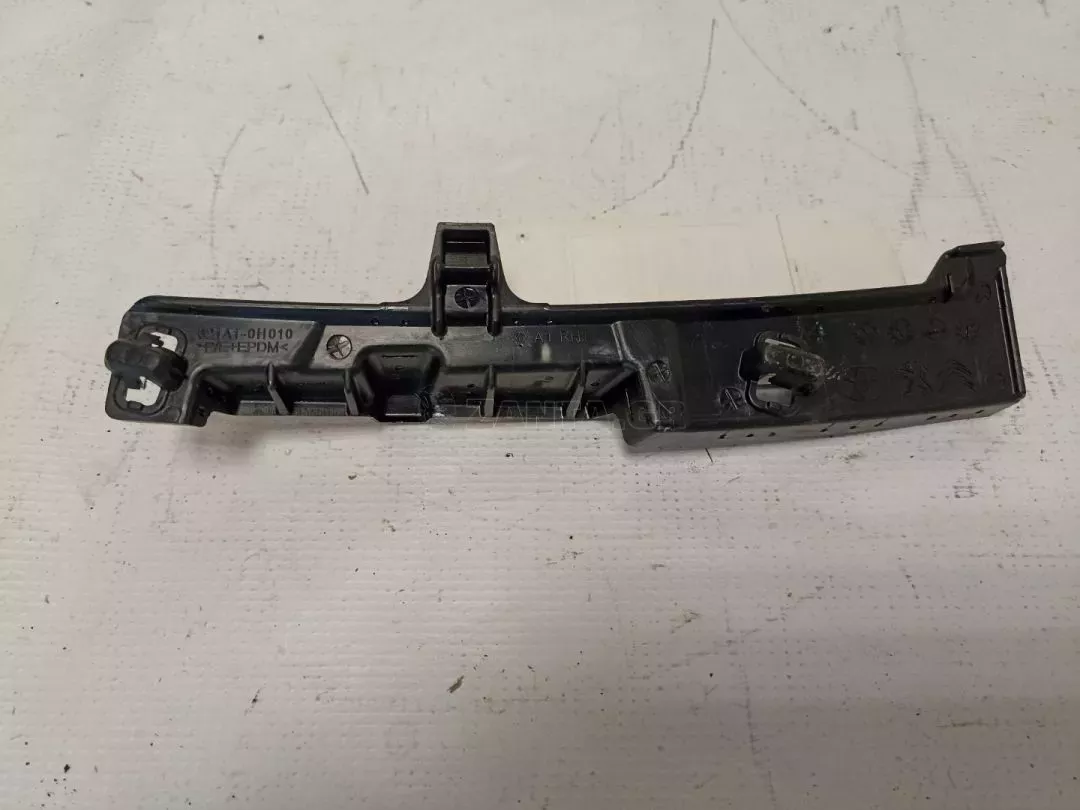 Βάση αερόσακου κουρτίνας από Toyota Aygo - 621A1-0H010