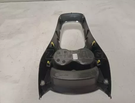 Κονσόλα ταχυτήτων - Ποτηροθήκη από Toyota Yaris Comfort 2020 - 58821-0D070 