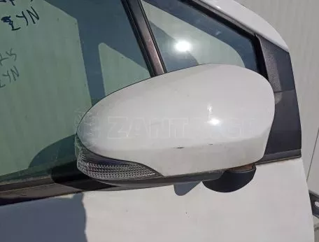 Πόρτα μπροστινή δεξιά συνοδηγού από Toyota Yaris Comfort 2020 - 00000 