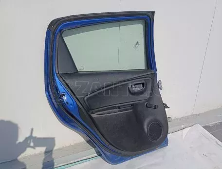 Πόρτα πίσω αριστερή οδηγού από Toyota Yaris Hybrid Team D 2018 - 00000 